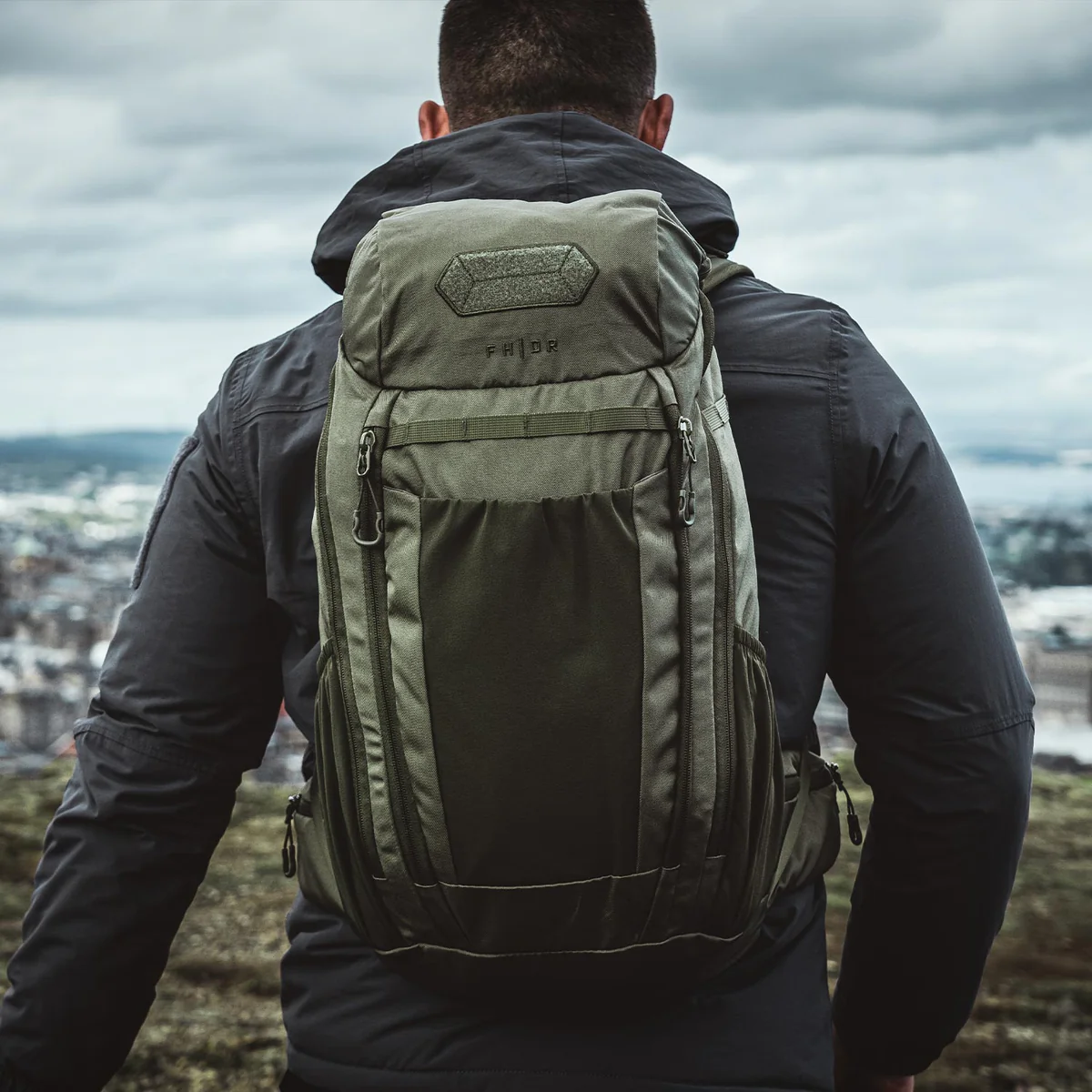 Mochilas técnicas y sistemas de carga
